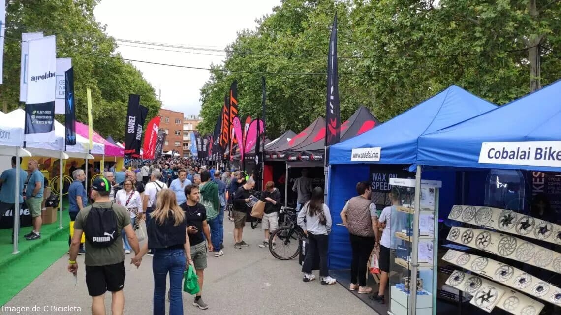 Imagen del stand de Cobalai Bikes a la fira Sea Otter Europe Girona 2024